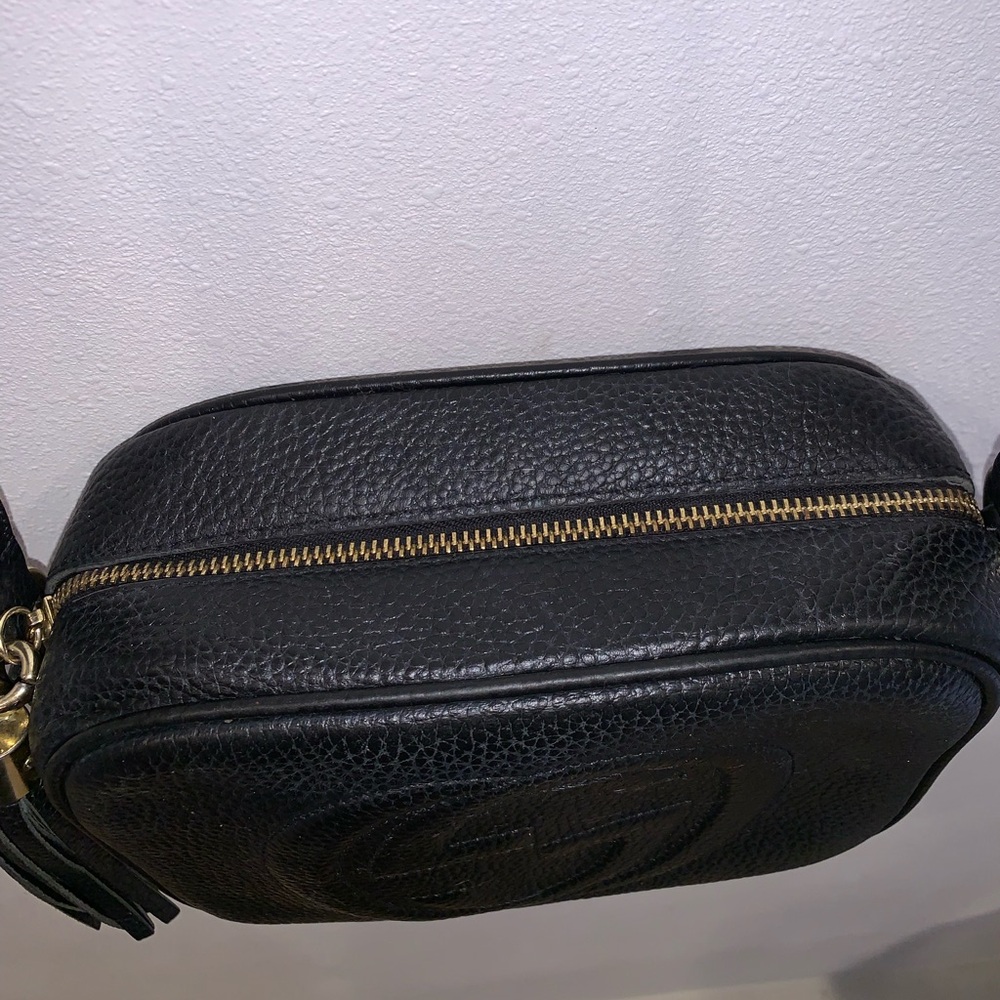 Gucci Black Pebbled Leather Crossbody Camera Bag with Tassel - Picture 7 of 16